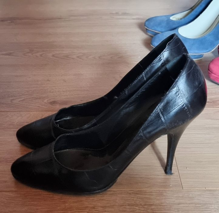 Маркови дамски обувки естествена кожа на символични цени