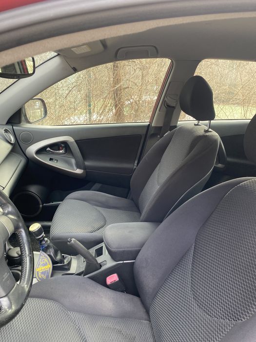 Toyota Rav4 4х4 136 коня 2.2 Дизел