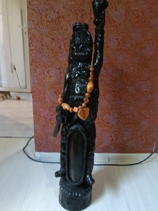 Vând Statueta africana
