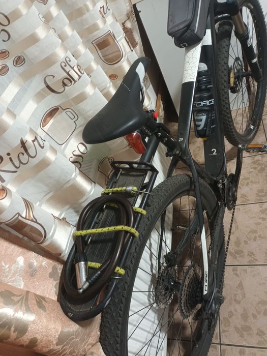 Bicicleta moutain-bike Cube