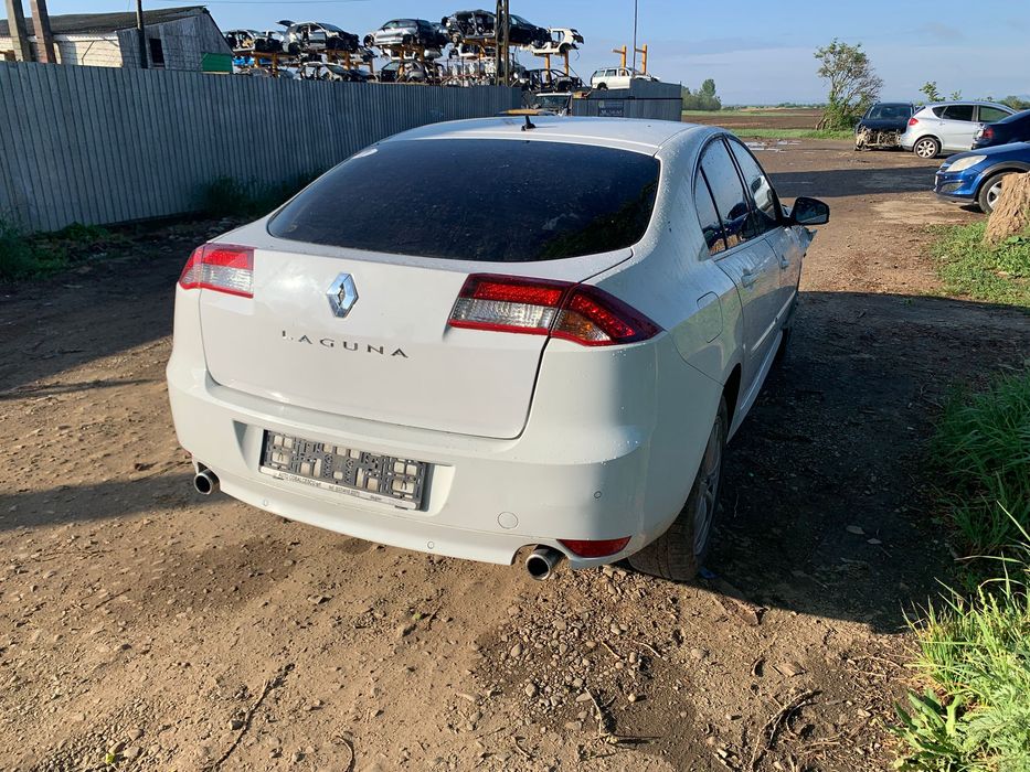 Dezmembram Renault Laguna 3 (2007 - 2011) 2.0 dci M9R828  M9R828