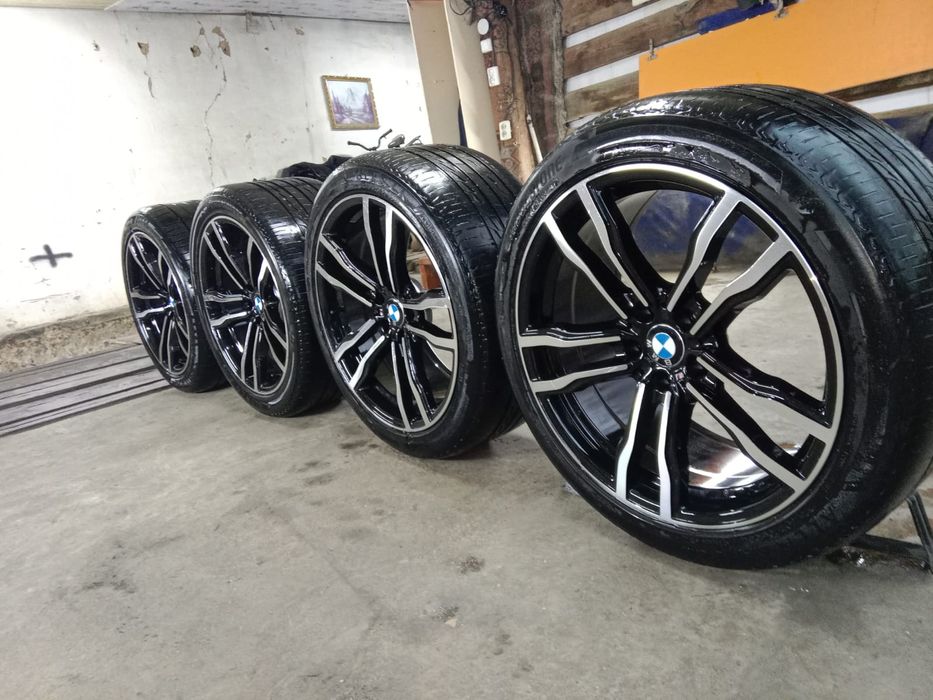 Продам шины BMW F15
