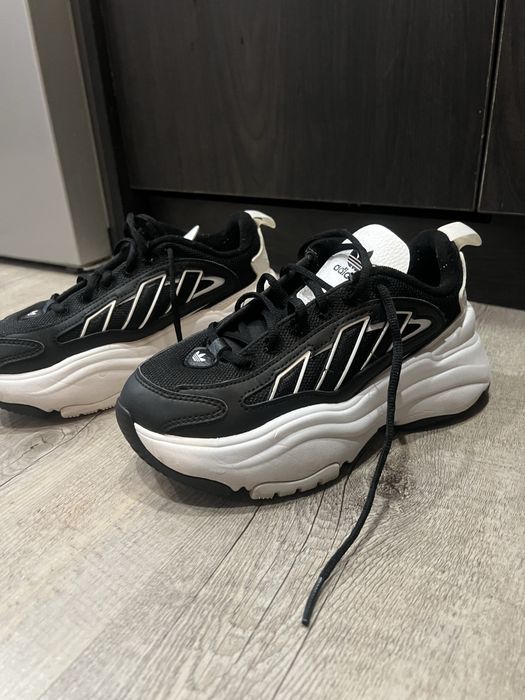 Маратонки Adidas