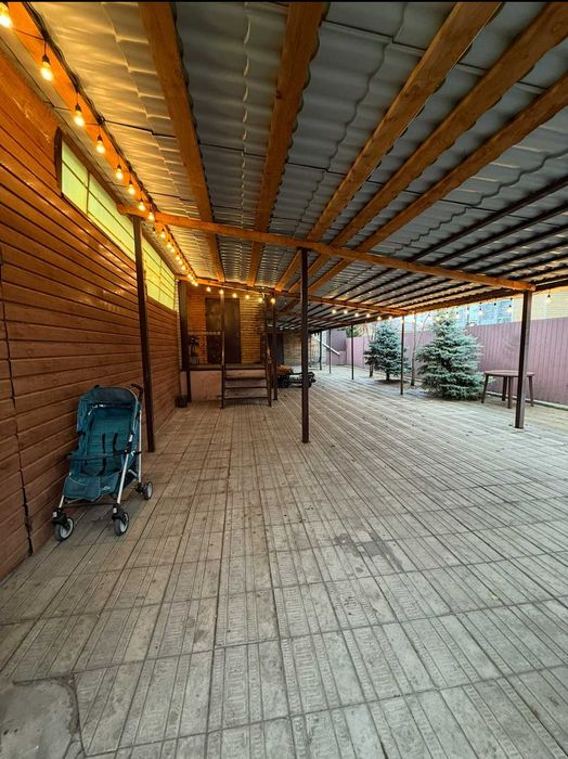 Продам коттедж с коммерческой баней