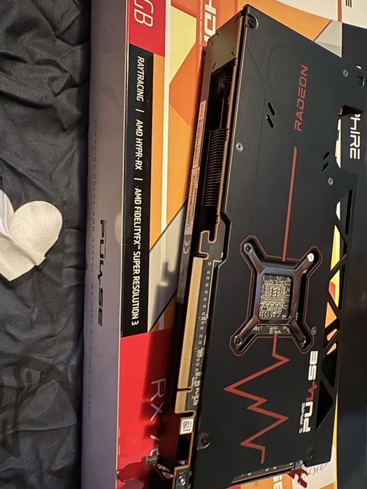 Placă video Sapphire AMD Radeon RX 7800 XT 16 Gb