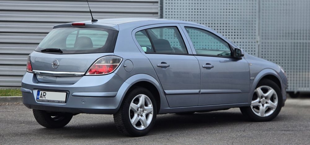 Opel Astra H 145000 km diesel