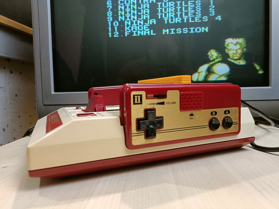 Consolă modată Nintendo Famicom originală