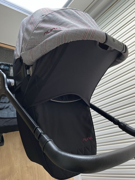 Nuna Triv Ellis 3 în 1 + scoică ARRA – ediție limitată, premium