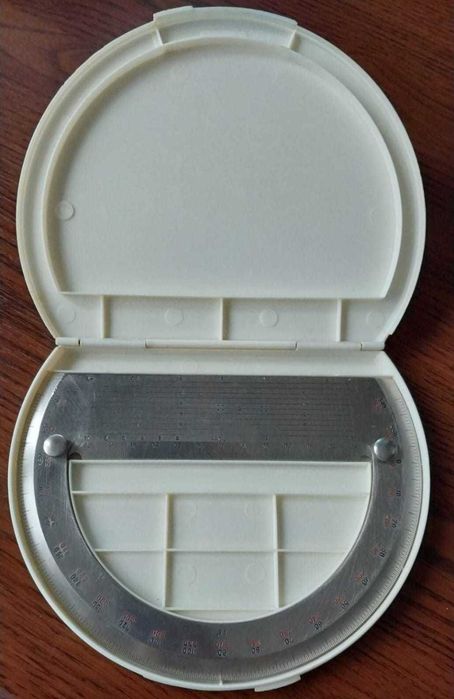 Транспортир стальной.