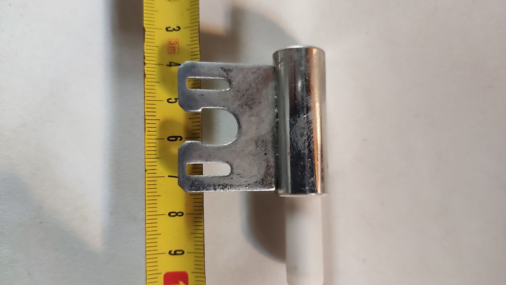 Осеви панти за интериорни врати