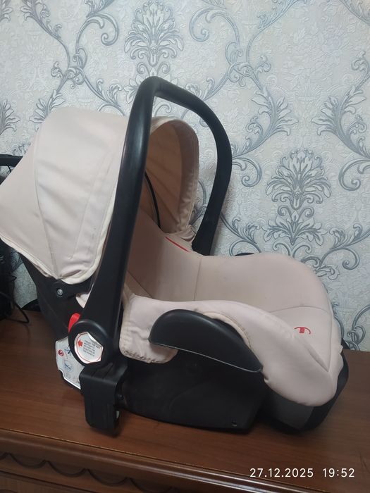 Автокресло детское до 2 лет