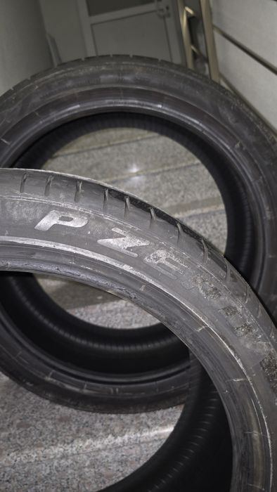 2 бр летни гуми 245/40 R20