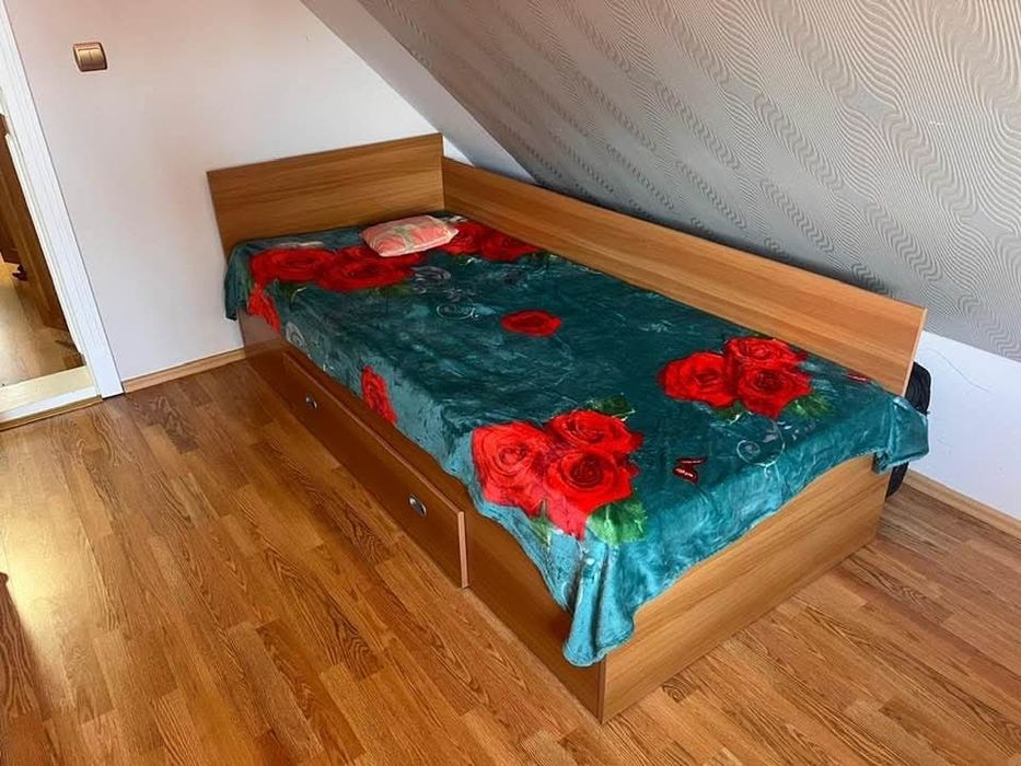 Vând mobilă tineret , copii