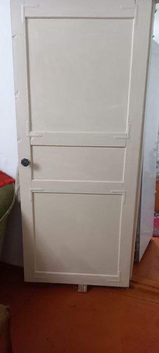 Двери(Есик) продается