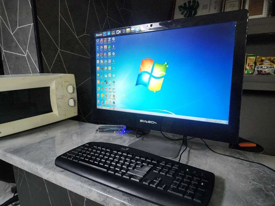 Моноблок Avtech 22 диагональ  HDD-500+клавиатура