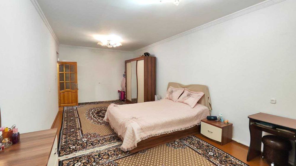 2-Этажный дом 4-соток,10-комнат, ориентир:4-роддом.