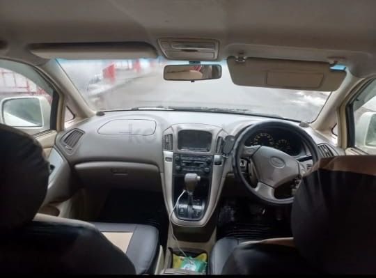 Продам Toyota Harrier