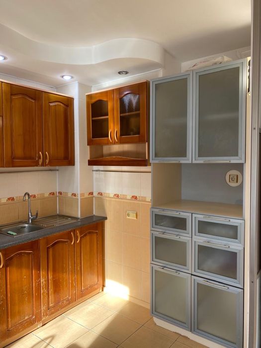 Кухня деревянная б/у