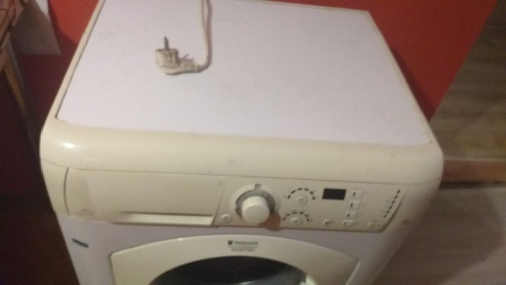 Пералня хот пойнт  аристон