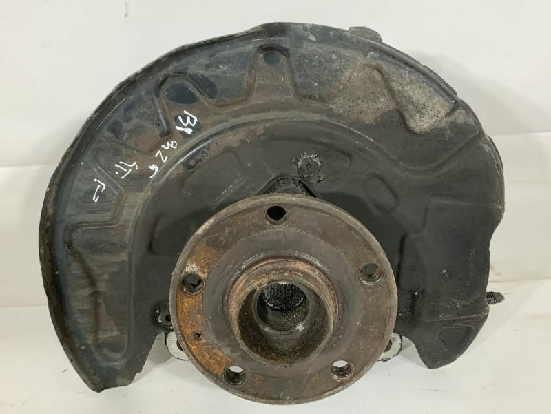 Fuzeta stanga fata Volkswagen Passat B8 5Q0407253C 1.6 tdi cutie autom