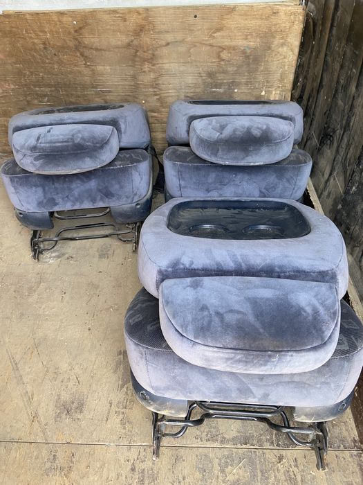 Седалки VW Sharan