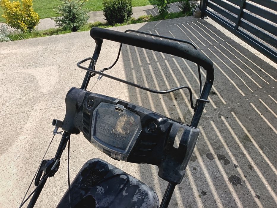 Masina de tuns iarba gazon Gude motor Briggs & Stratton