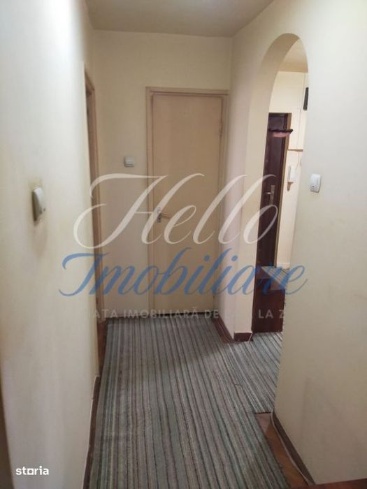 Vand apartament 3 camere 65mp+balcon 4,5mp zona Manastur ,Cluj