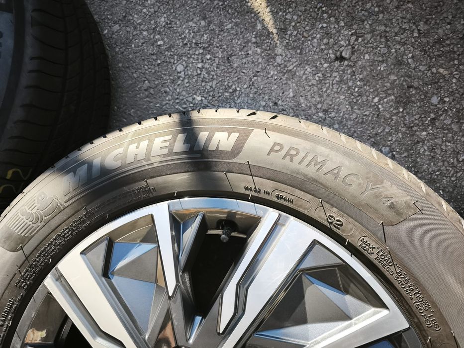 215/65/17" 4бр Michelin primacy 4,dot4120