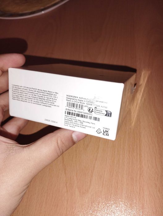 AirPods Pro не са отваряни не са и ползвани