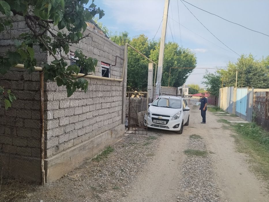 Qibray tumanda uy sotiladi