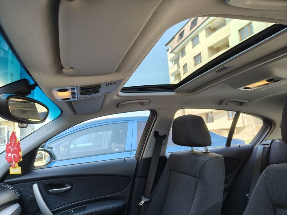 BMW Seria 1 2009 — imagine 3