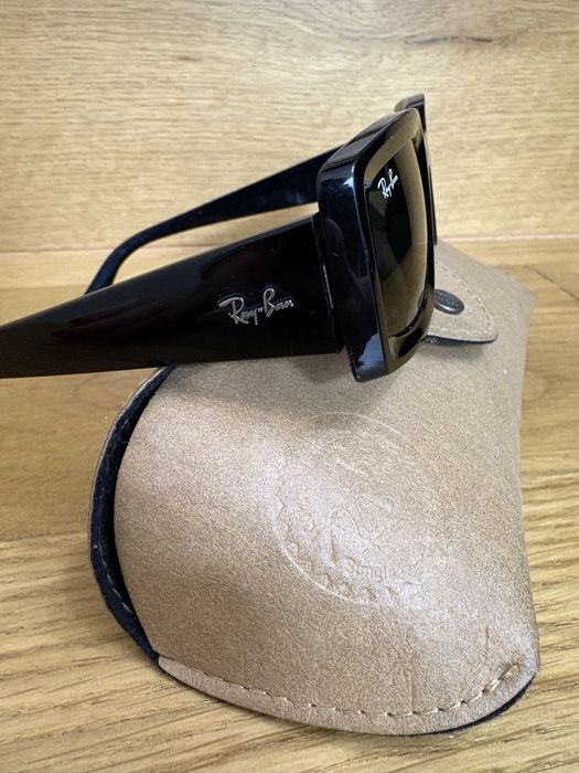 Слънчеви очила Ray-Ban RB4395