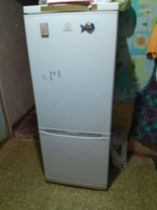 Холодильник индезит