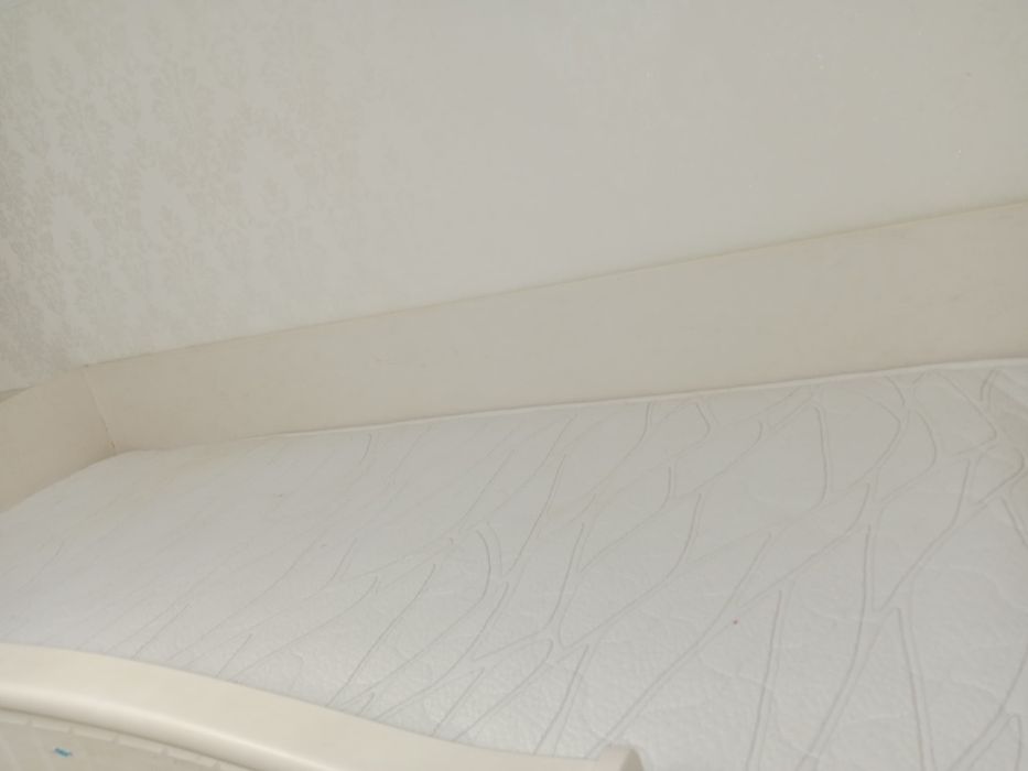 Отдам даром двухъярусная детская кровать