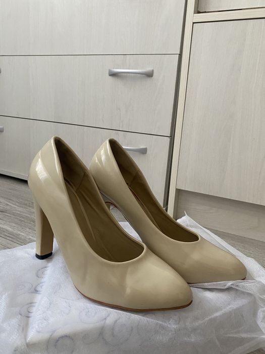 Туфли, босоножки