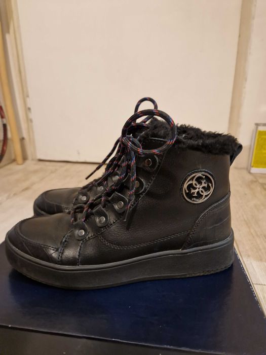 GUESS боти 37 номер