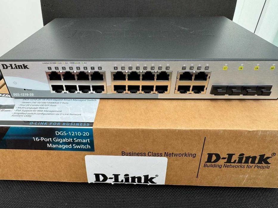 Коммутатор 20-портовый D-Link