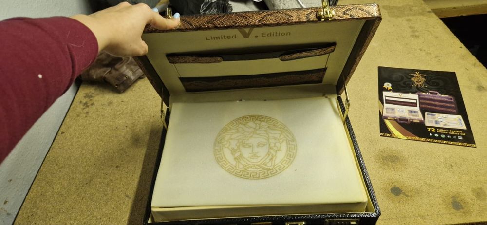 Set tacamuri Versace suflate aur editie limitata 72 pcs