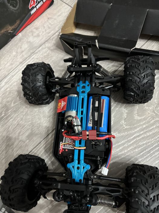 Automodel CONQUER 4x4 clasa 1/16 RTR si varianta PRO 70 km/h