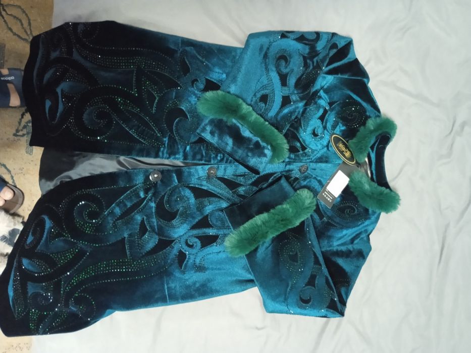 Продам Национальный Современный Чапан