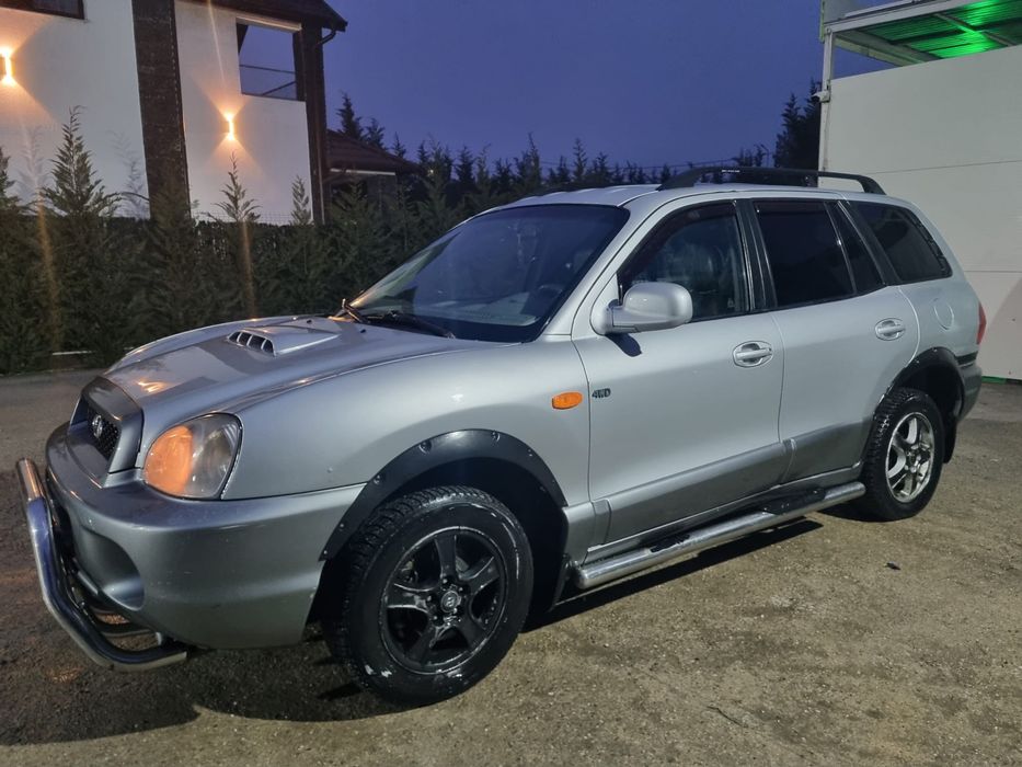 Hyundai Santa Fe 2003 – 4x4, piele, navigație