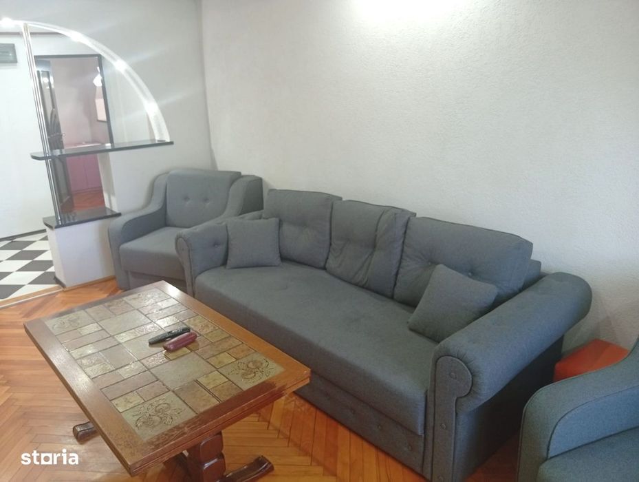 Apartament 3 camere in Gradiste