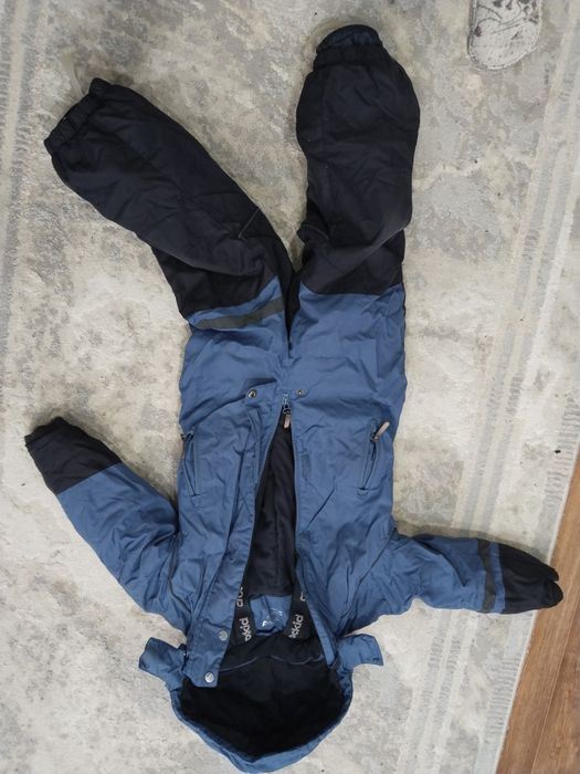 Продам комбинезон для мальчика