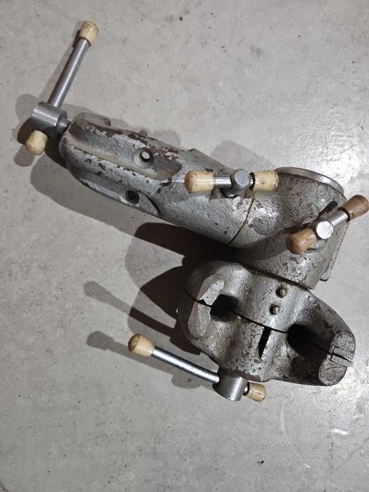 Menghină sovietică veche, cu 2 axe, fontă, funcțională