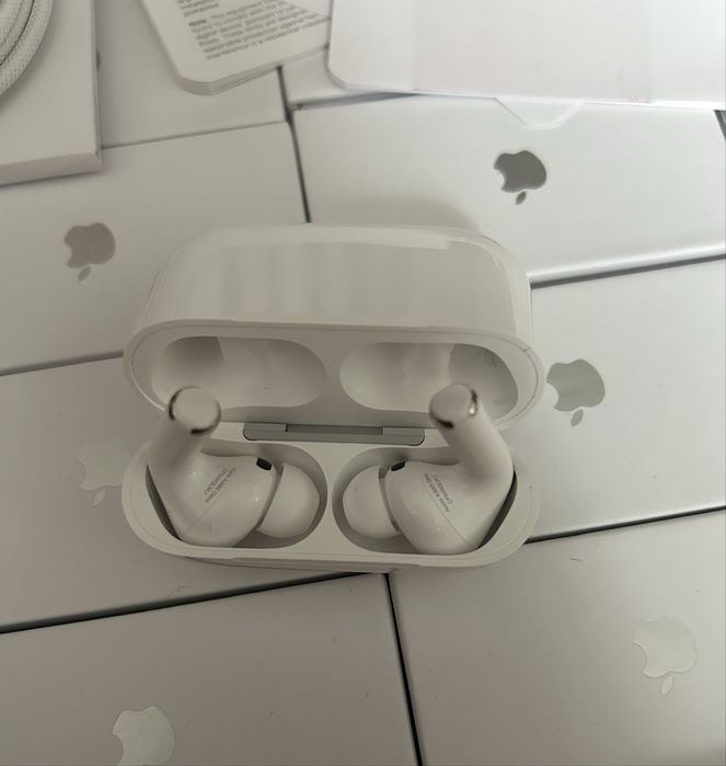 AirPods Pro 3 Sigilate - Noise Cancellation - Predare personala