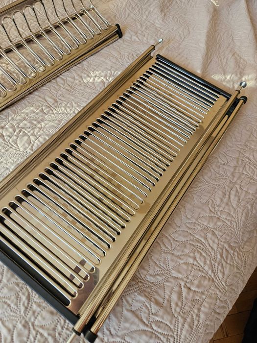 Чисто нов неизползван сушилник inox две нива за вграждане