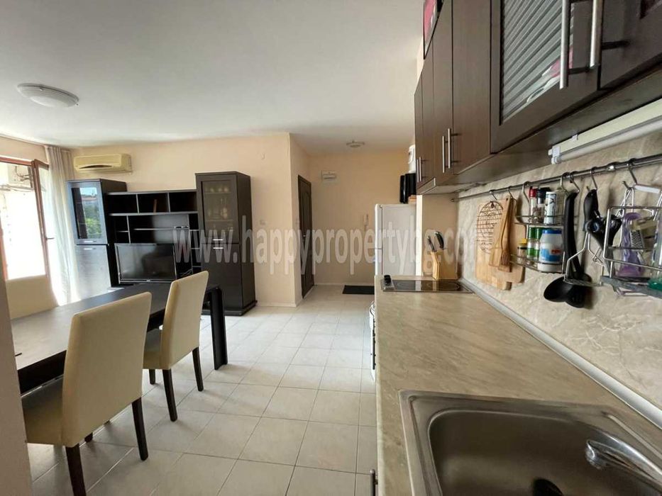 Продава се Двустаен апартамент в Свети Влас - 64 кв.м за 1196 €/кв.м - Снимка #2