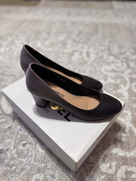 Продам босоножки и туфли , качество турция, 36 размер