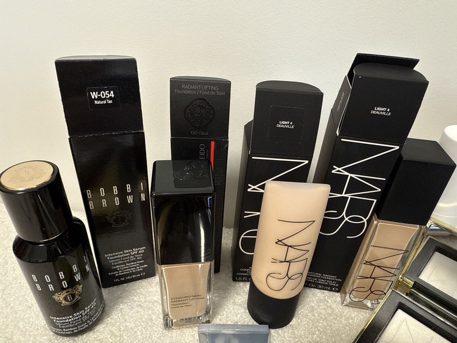 dior , Nars , gucci , dolce gabanna  , Shiseido , Estee Lauder ръж