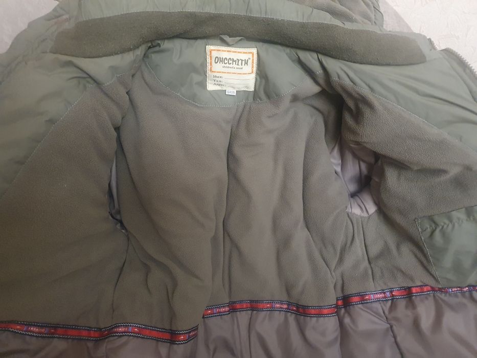 Зимняя куртка на подростка,рост 164 см.Б/у,но выглядит, как новая.